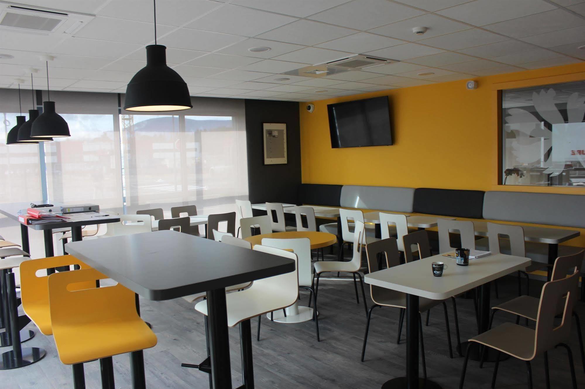 Premiere Classe Obernai Centre - Gare Bagian luar foto